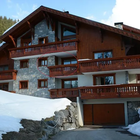 3 Pieces Skis Aux Pieds Les Allues